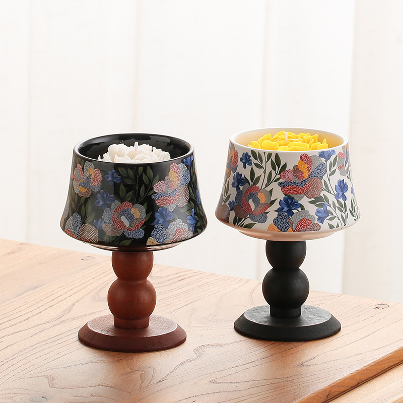Home Fragrance Iris - Iris Goblet Wooden Bottom Candle Holder